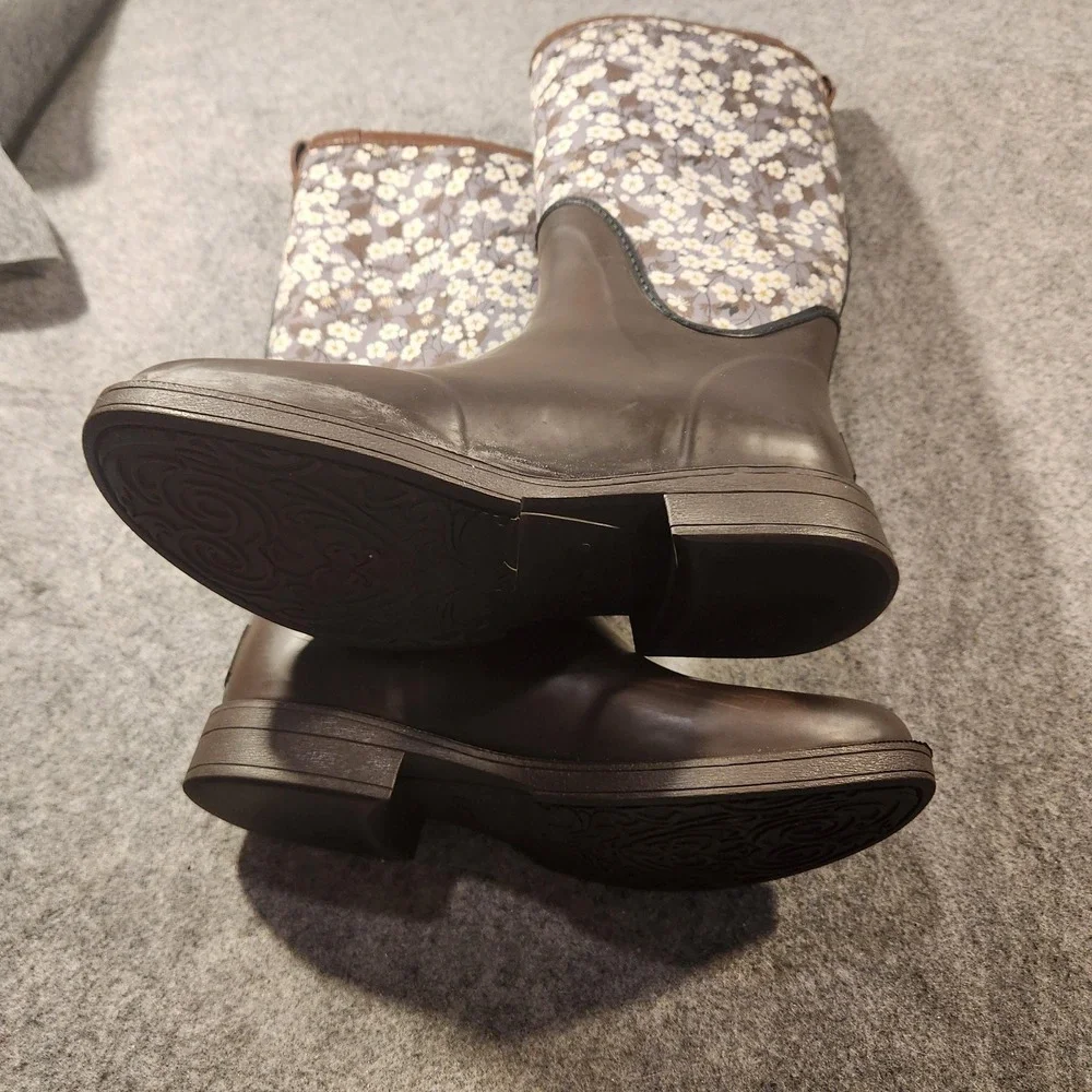UGG Australia Boots Womens Size 8‎ Tall Rain Rubber Waterproof Reignfall Liberty